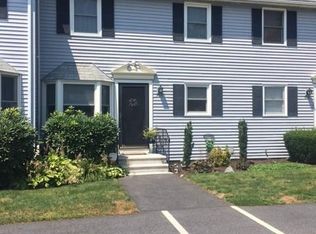 705 Woodhaven Ct, Cranston, RI 02920