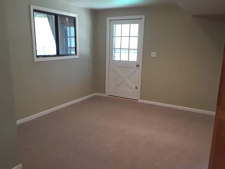 Downstairs common/office space