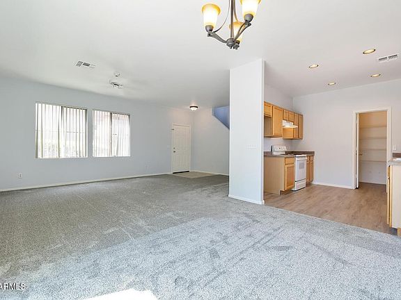 4th image of 3038 W SANDS Drive