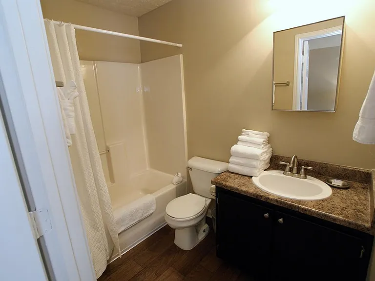 Green Meadow Apartments — Photo 56