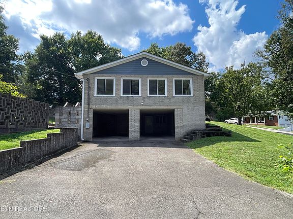4th image of 8200 Fox Run Ln