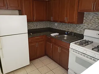 Rented by Mahzari Realty Inc