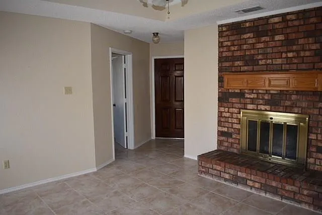 5221 Wild Horse Ct — Photo 1