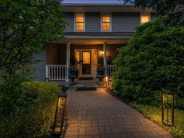 74 Golf Links Rd, Halifax, NS B4A 2J3