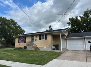 805 State St, Ripon, WI 54971