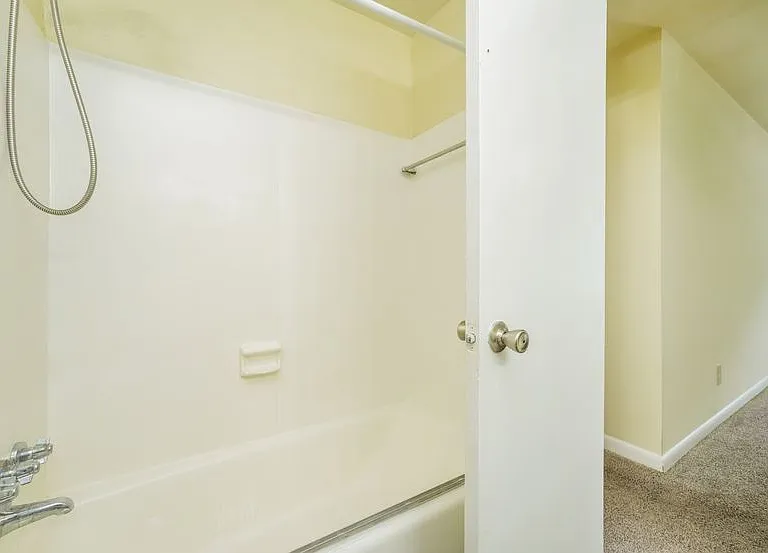 774 Northern Ave #B14 — Photo 7