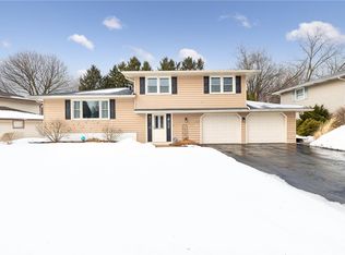 188 Fox Hall Dr, Rochester, NY 14609