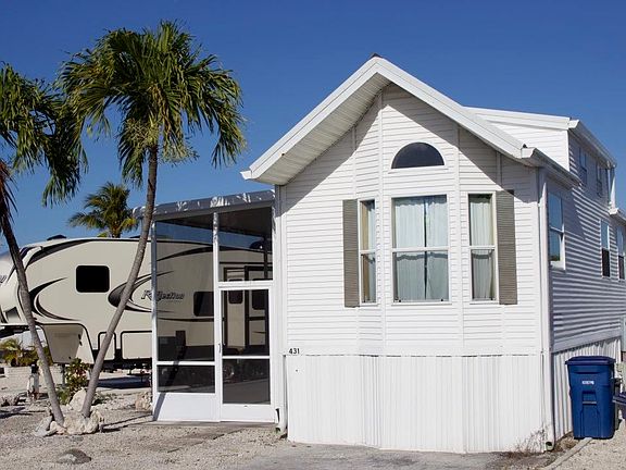 3rd image of 701 Spanish Main Dr #431