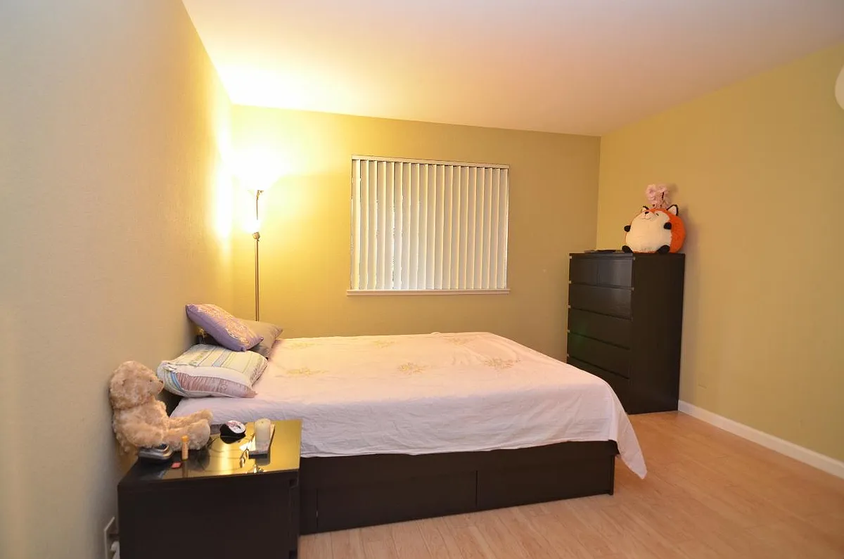 Bedroom - 2250 Monroe St #153