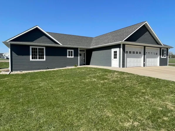 608 Redbird Ave, Hayti, SD 57241