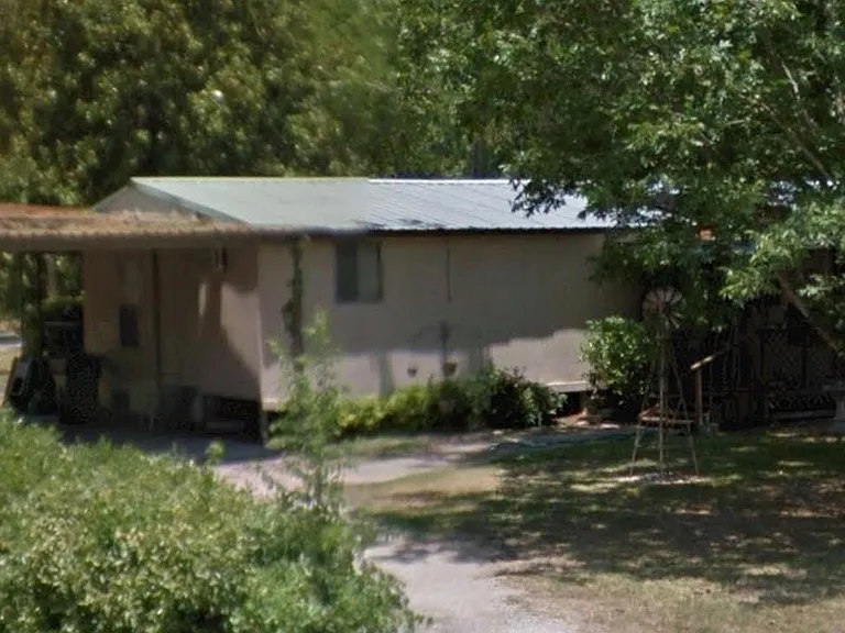 8410 Rolling Oaks Dr — Photo 5