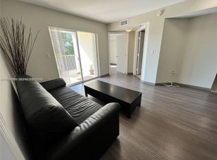 637 SW 3rd St APT 306, Miami, FL 33130