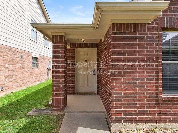 3rd image of 21106 Blackbluff Ct