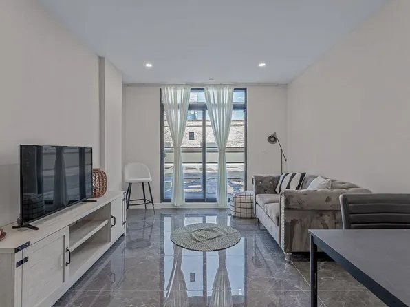 43-30 52nd St Unit 4C, Woodside, NY 11377