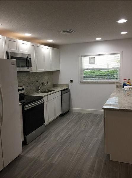 2nd image of 8200 Saragoza Ct
