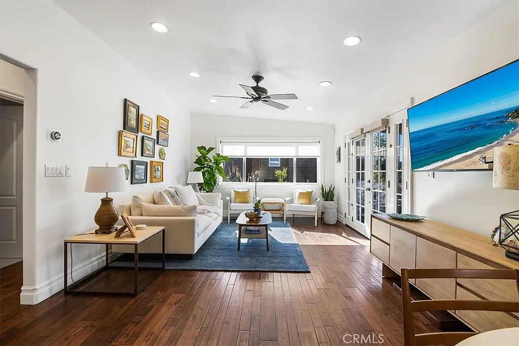 2 bed, 1000 sqft, $7,500 — Photo 4