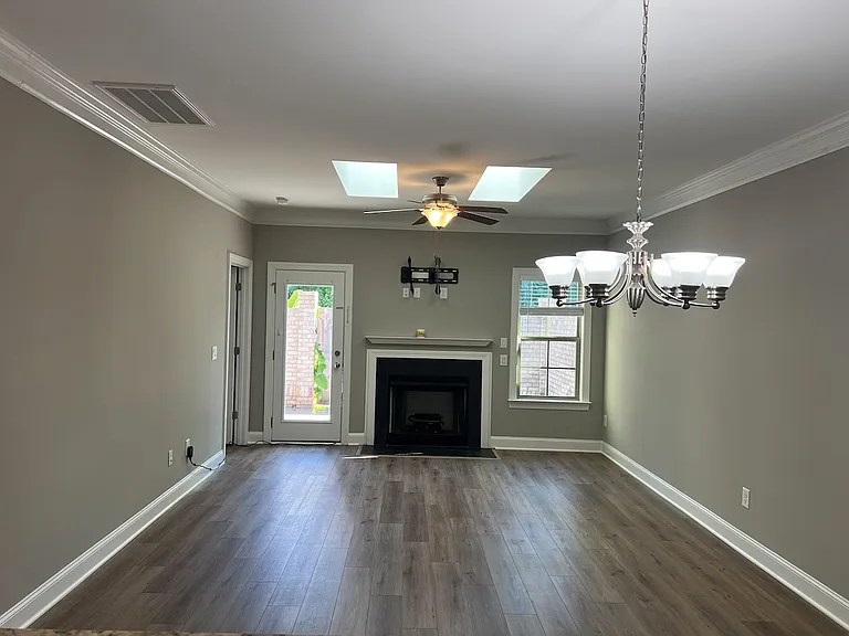 1618 Cedar Hill Way — Photo 32