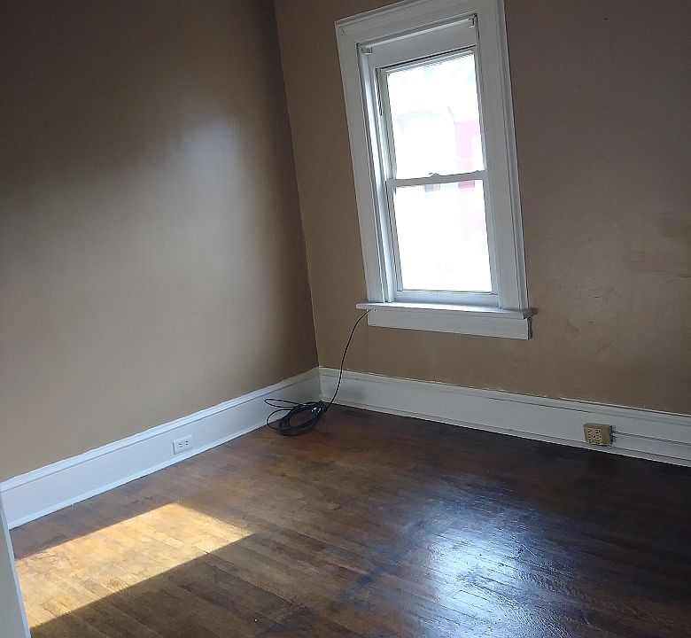 1st image of 625 Birch St