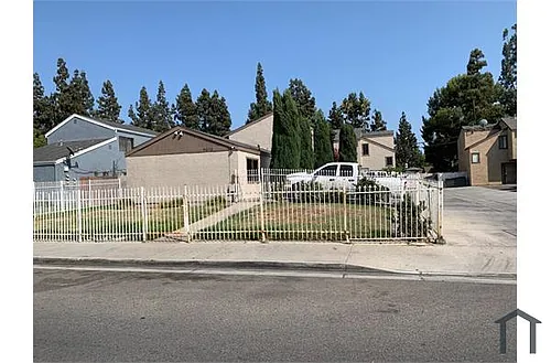 9070 Colony Pl Photo 1