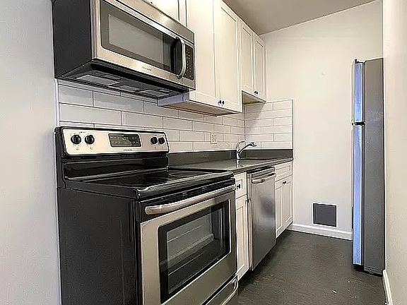 5th image of 263 W 113th St APT 3F