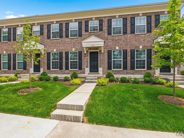 346 Fall Harvest Pkwy, Wentzville, MO 63385