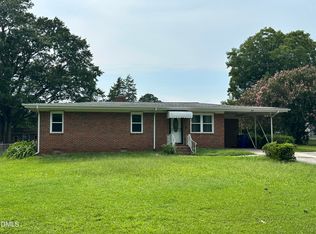 205 Cloverdale Dr, Smithfield, NC 27577