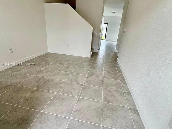 5th image of 1539 NW 1st Ave #1