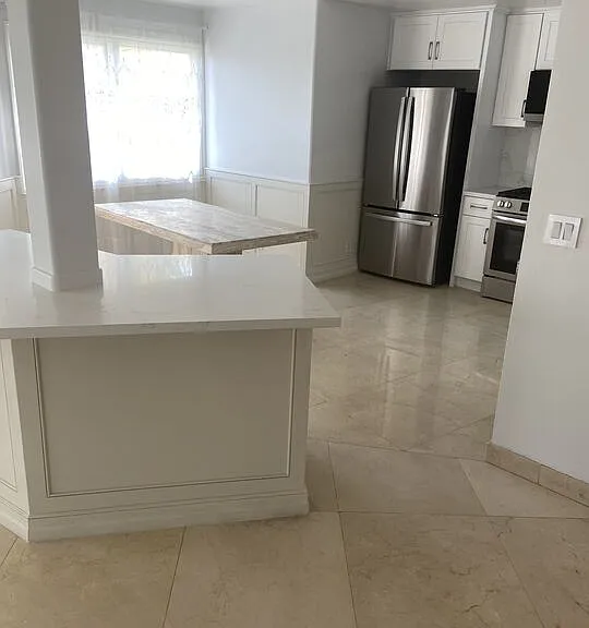 435 Arnaz Dr #201 — Photo 12