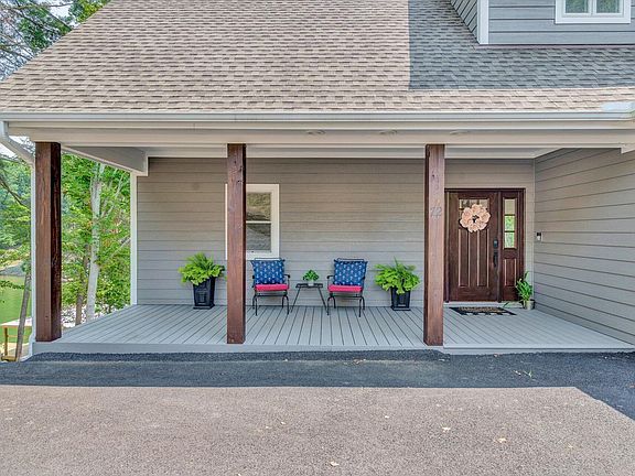 3rd image of 72 Windward Pointe Dr