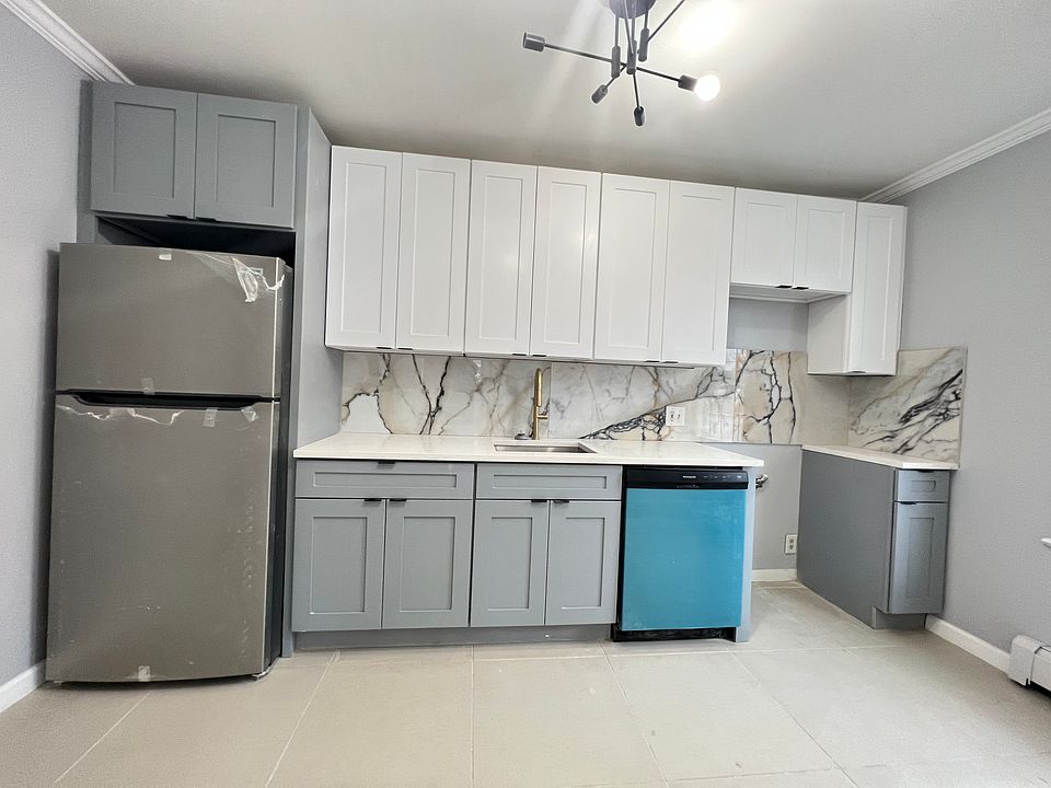1st image of 119 Hobart Ave #5