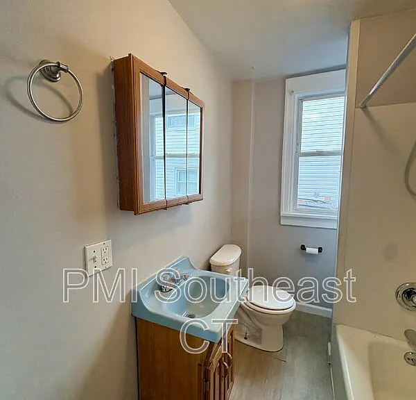 43-45 Denison Ave #43 — Photo 16