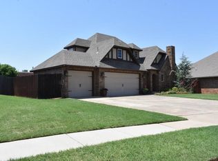 17213 Ridgewood Dr, Edmond, OK 73012