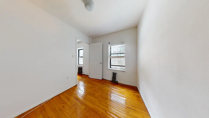 Rented by Bond New York | media 28