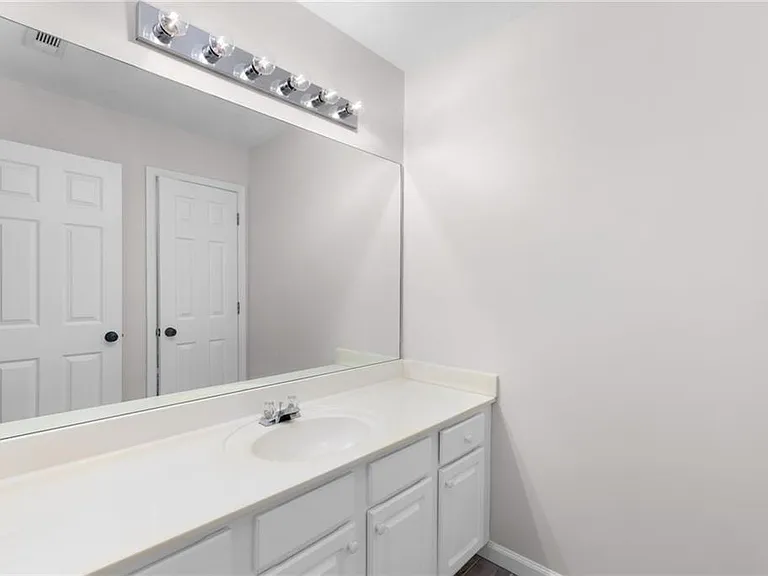 1858 Fox Chapel Dr SE — Photo 16
