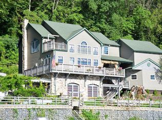 4131 N Delaware Dr, Easton, PA 18040