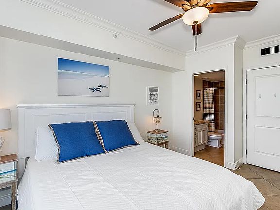 2nd image of 27 Ensenada Marbella
