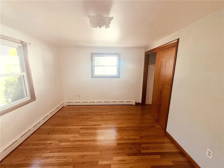 25 Thurston Ave #B — Photo 9