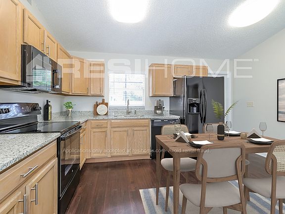 2nd image of 1819 Manitoba Ct