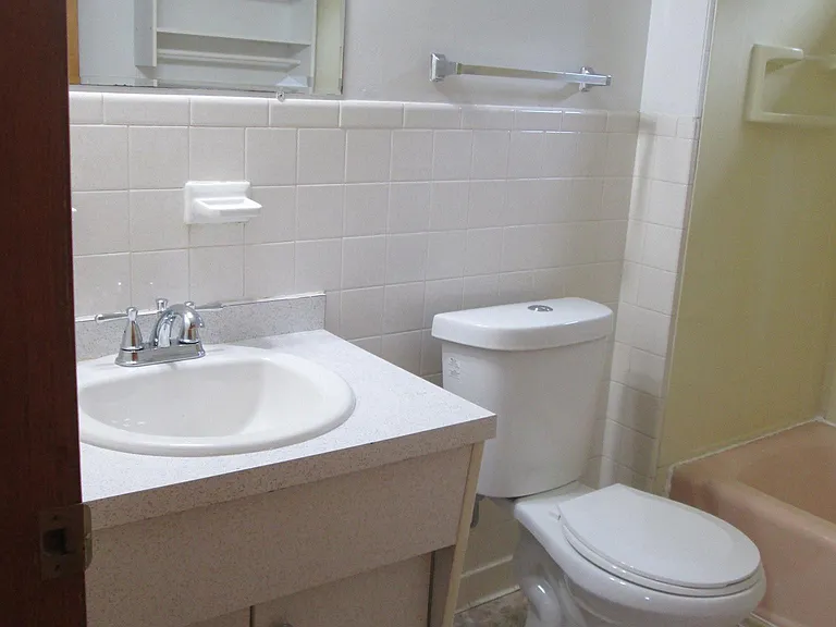 3944 Liberty St — Photo 7