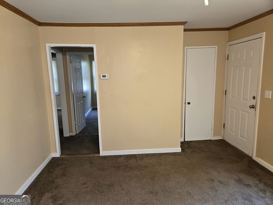 2nd image of 514 Mimosa Dr