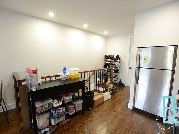 3rd image of 477 Lafayette Ave #3F
