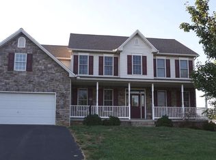118 Shirley Ln, Boiling Springs, PA 17007