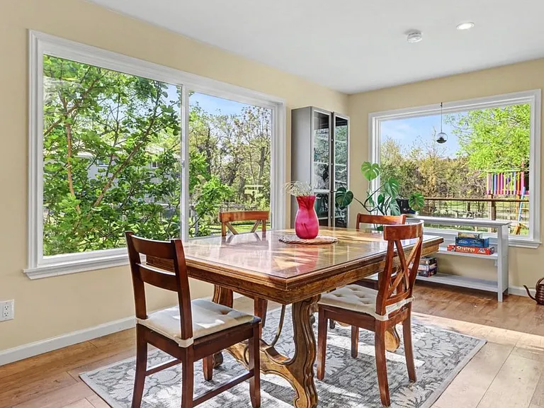 8207 Espanola Trl — Photo 15