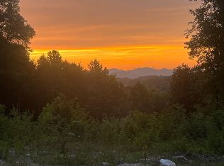 97 Yale Rd, Hendersonville, NC 28739