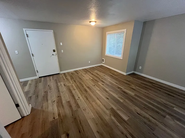 2712 SE Yamhill St #5 — Photo 9