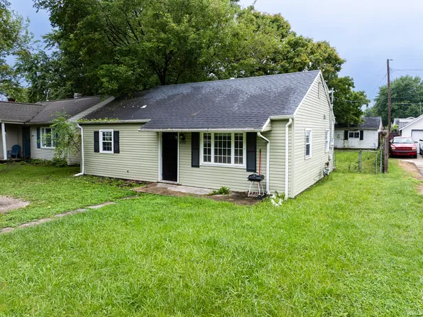 2009 N Milton St, Muncie, IN 47303