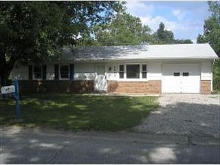 1st image of 1821 S Shawnee Dr