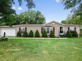 2958 River Rd, Sodus, MI 49126