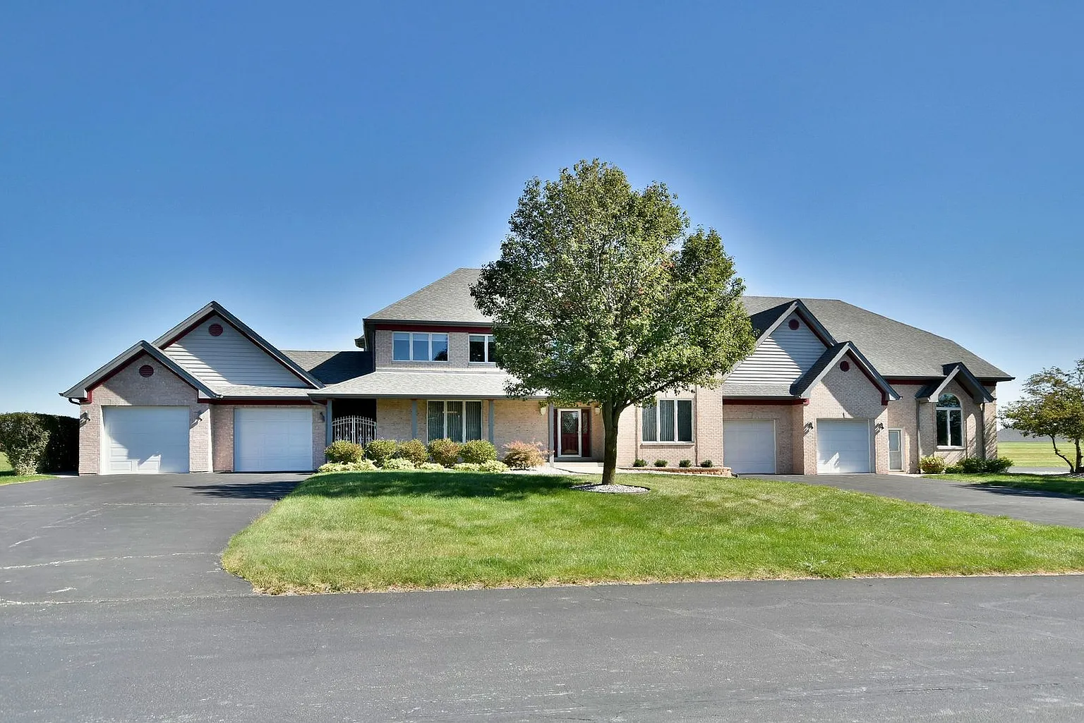 25255 S Chennault Ave photo 1
