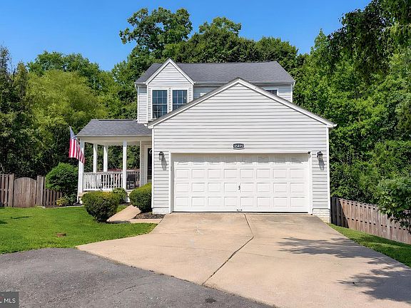 2nd image of 45495 Wexford Way